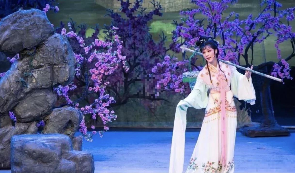 用越剧演绎红楼梦经典片段，在绝对演绎中也能实现！